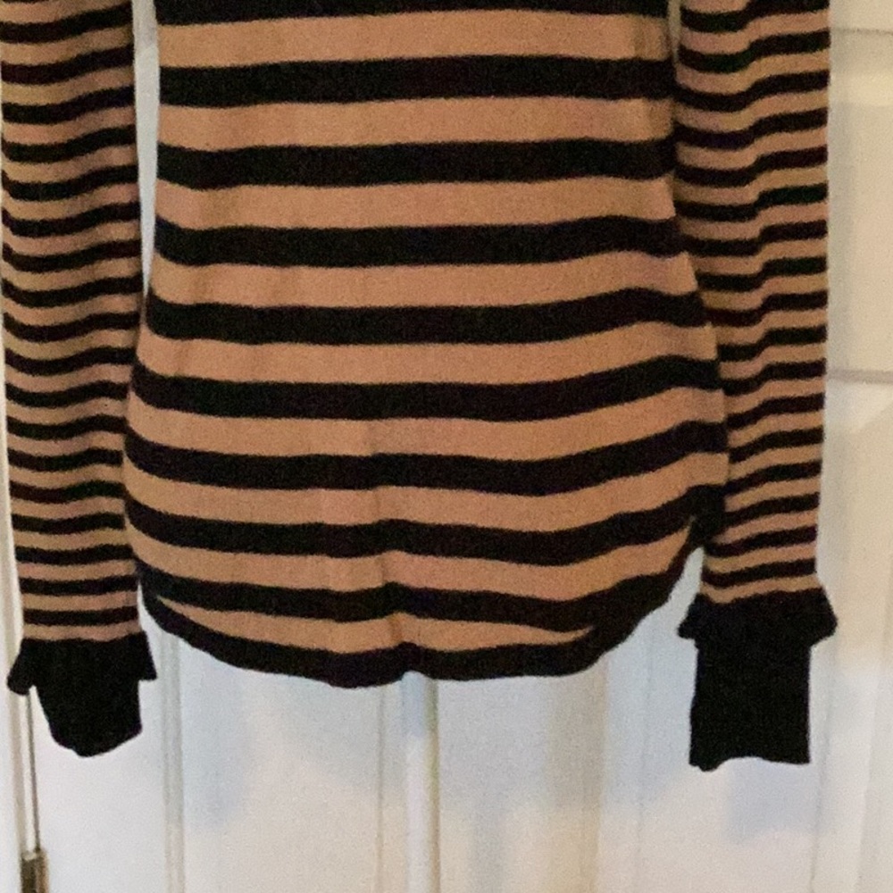 Cabi Black & Tan Striped Sweater w/ Ruffle on Cuff Top & Thumbhole Cuffs - Picture 3 of 9